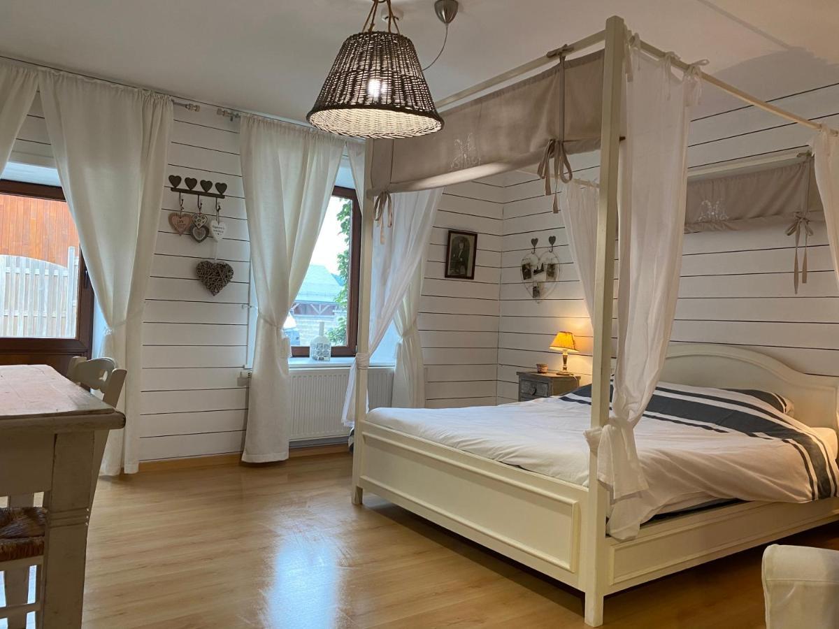 Suzanne'S Cottage Рошо Экстерьер фото